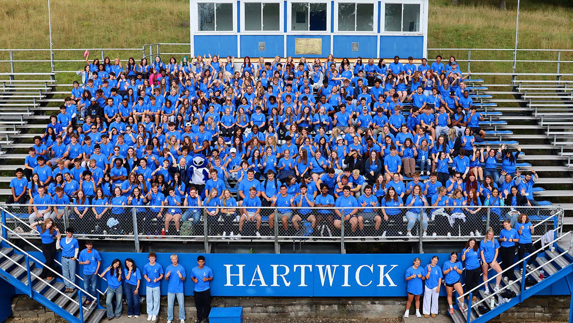 Hartwick College Class of 2028 with President Mullen and Swoop