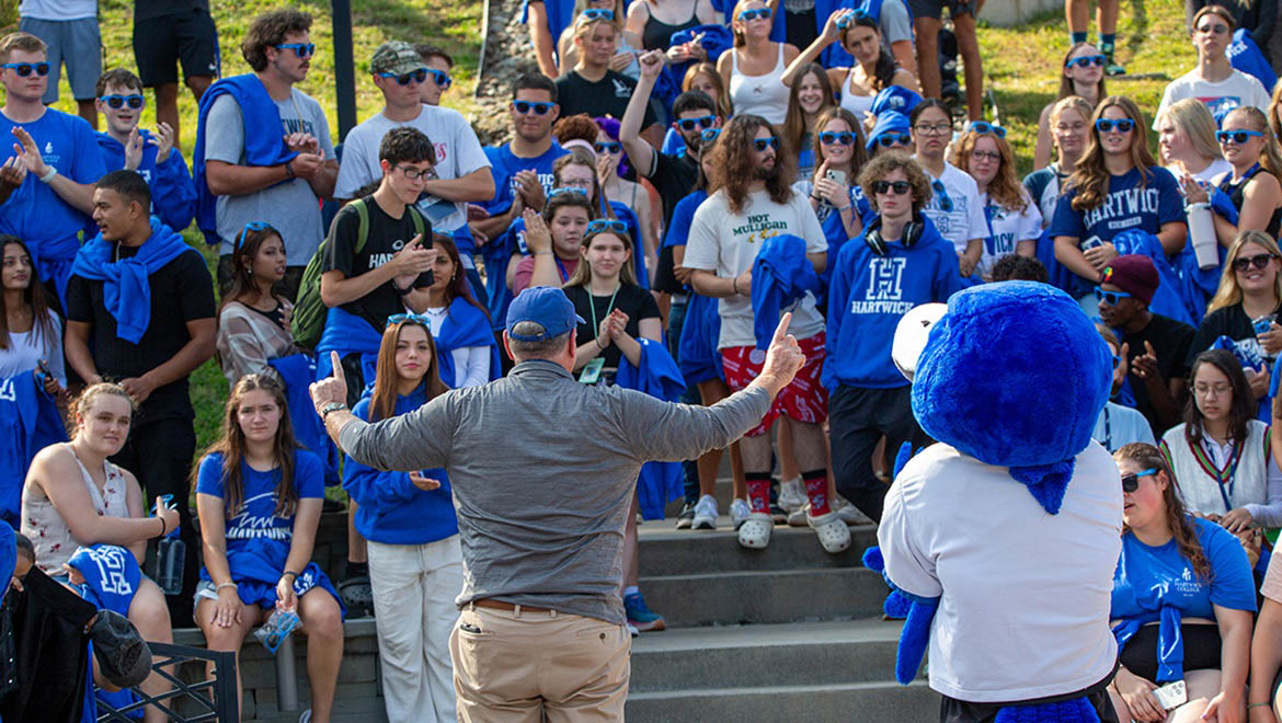 Hartwick College new students with President Mullen on Founders' Way First Walk during Wick Week