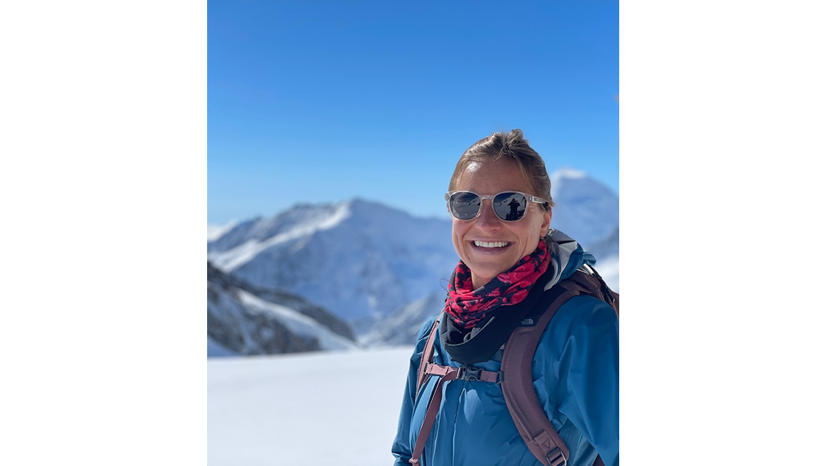 Taylor Diepold ’19 in mountains and snow